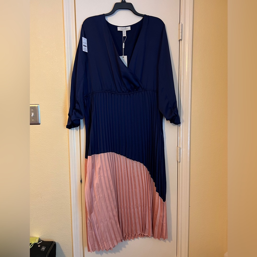 Elegant Plus Size Navy and Pink 3/4 Sleeve Dress, 20